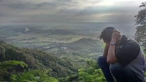 Informasi menarik seputar harga tiket masuk cimory pandaan prigen terbaru lengkap dengan jam buka, lokasi, wahana, dan info penting lainnya. Indahnya Puncak Bukit Watu Bengkah Kediri Cocok Untuk Pendaki Pemula Tribun Travel