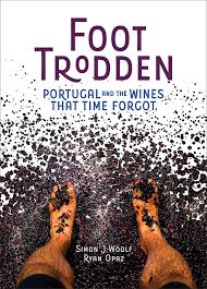 It is controlled by the portuguese football federation, the governing body for football in portugal. Foot Trodden Portugal And The Wines That Time Forgot Woolf Simon J Opaz Ryan 9781623719012 Amazon Com Books