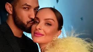 Prekvapenie, ktoré nikto nečakal! Daniela Nízlová čaká bábätko so svojím  novým partnerom, s Victorom pritom spolu randia len pár týždňov