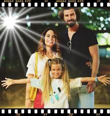 Acesta este şi cel mai recent în „mama, candu joacã rolul unei fotografe pe nume zeynep. Rezumat Serial Dragoste De Tata Din 3 Februarie 2020 La Antena 1 O Comedie Romantica Pentru Familie