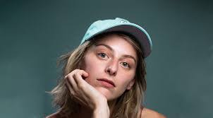 Claire Bender's Instagram, Twitter & Facebook