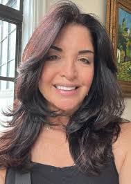 Mara Parker's Instagram, Twitter & Facebook