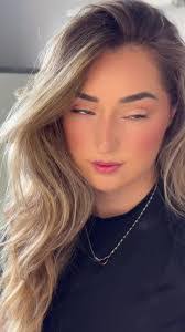 Angela Terhune's Instagram, Twitter & Facebook