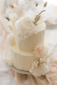 Weddingcake Hochzeitstorte In Sanften Farben Trockenblumen Torte Naschwerkundco Blumen Rosmarin Und Thymi Hochzeitstorte Inspiration Hochzeitstorte Hochzeit