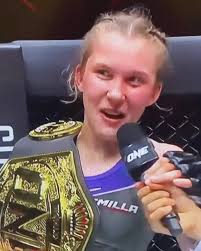 Dani Fall (UK) vs Elisabeth Solinas (IT) March 7, 2020 Lightweight