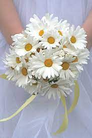 The goal is to completely cover the mechanics. Rustic Daisy Wedding Flower Bouquet Bridal Bouquet Wedding Flowers Daisy Wedding Flowers Daisy Bridal Bouquet Flower Bouquet Wedding