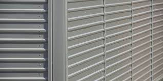 Once the zip tool is in place, pull down on the siding. Can You Put Vinyl Siding Over Aluminum Siding Explained Home Arise