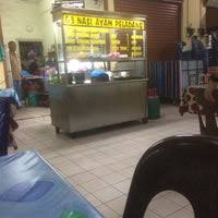 Bahkan, jika petrus memang yang dimaksud sebagai batu karang di matius 16:18, hal itu tidak memberikan gereja katolik roma otoritas apapun. Medan Selera Batu Karang Kampar Perak