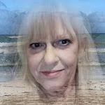 Vicki Mazza's Instagram, Twitter & Facebook