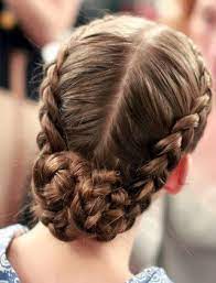 60 Summer Hair Ideas From Our Favorite Models Princess Hairstyles Renaissance Hairstyles Dancesport Hair