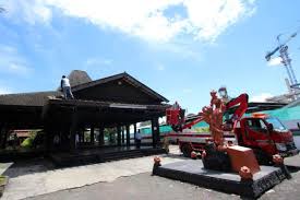 Download kumpulan mewarnai gambar rumah adat untuk anak paud, tk dan sd gratis hanya di gambarmewarnai.com. 9200 Gambar Rumah Joglo Anak Tk Hd Terbaik Gambar Rumah