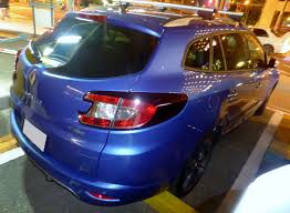 Discover the renault megane dimensions that give a guide to car sizes in terms of height, width, trunk volumes and length. File Renault Megane Iii Estate Gt220 At Night Rear Jpg Wikimedia Commons