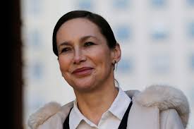 Viajero frecuente: Ministra Rutherford procesa a general Araya « Diario y  Radio Universidad Chile