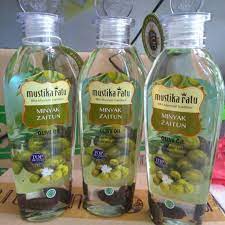 Minyak zaitun sudah sejak lama dipercaya memiliki segudang manfaat baik untuk kesehatan maupun untuk kecantikan. Minyak Zaitun Mustika Ratu Olive Oil 75ml Namang Jaya Lazada Indonesia