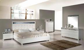 Himmelbett 140×200 von caspani tino group mit italienischer stil inklusive himmelbett vorhang mit schöne weiße farbe. Das Italienische Schlafzimmer Ist Im Trend Archzine