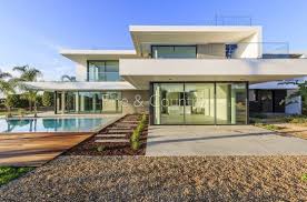 Filtrer votre recherche proprietes au portugal. Magnifique Propriete Contemporaine A Vendre A Carvoeiro Carvoeiro Algarve Portugal Plus D Info Https Www Meretdemeures Beach Properties Property Seaside