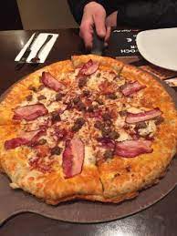 View the entire pizza hut menu, complete with prices, photos, & reviews of menu items like $5 add on, apple pies, and pizza mia™ pizza. Pizza Hut Dortmund Ostenhellweg Menu Prices Restaurant Reviews Order Online Food Delivery Tripadvisor