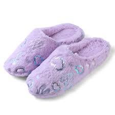 Fluffy faux fur introduces a strongly soft and cozy touch to these house slippers, perfect for kids in fall and winter. Cheap Fluffy House Slippers Find Fluffy House Slippers Deals On Line At Alibaba Com