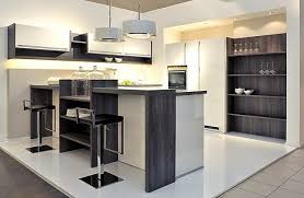 La idea de cocina en forma de u a menudo e preferida por los propietarios de viviendas con un espacio para la cocina más grande. Fotos Ideas Para Decorar Casas