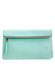 ¿y los micro infartos cuando no lo encuentras en el bolso? 30 Bolsos Para La Temporada Bbc Bodas Bautizos Comuniones Moda Shopping S Moda El Pais