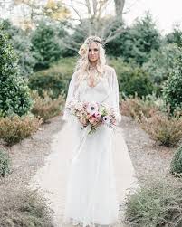 Santa Monica Wedding Dress And Cape By Claire Pettibone Romantique Perfect For A Garden Wedding Boho Style Wedding Wedding Dresses Bridal Gowns