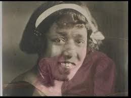 Melissa Barton's Instagram, Twitter & Facebook