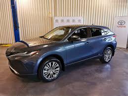 Edmunds also has toyota venza pricing, mpg, specs, pictures, safety features, consumer reviews and more. 5 Questions About The 2021 Toyota Venza Answered Motor Illustrated