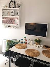 Lcd televizyon duvara monte edilir izmir cengiz usta 0532 371 59 15. Duvara Monte Tv Ile Dekore Edilmis Evler Ev Gezmesi