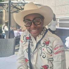 Dr. Regina English (@reginaguyenglish) • Instagram photos and videos