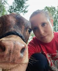 Zachariah Branch sharing his favorite Gunner Stockton story: 'He's probably  the nicest person I've ever met.' Branch can't stop laughing over  Stockton's 7 cows at home. 😆