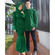 Jual model baju gamis brokat terbaru 2021, kombinasi, modern, pesta, kondangan, mewah, bordir, harga murah model terlengkap. Harga Baju Gamis Brokat Couple Terbaru Juni 2021 Biggo Indonesia