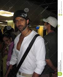 He is the son of bollywood actor. Beruhmtheit Hrithik Roshan Blinzeln Redaktionelles Stockbild Bild Von Mann Stern 14249049