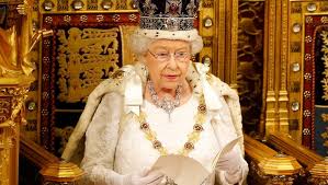 Her majesty queen elizabeth ii (born april 21 1926). Queen Elizabeth Ii Sie Schminkt Sich Jeden Tag Selbst Nur Zu Diesem Anlass Nicht Bunte De
