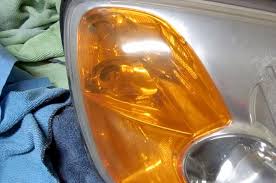 Cara cuci lampu depan kereta guna ubat gigi. Ubat Gigi Penggilap Lampu Depan Bengkel Diy