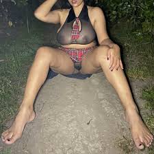 I miss going out at nights in the summer to take nudes for reddit [F]