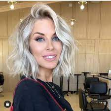 Platinum Blonde Tones And Icy Blue Silver Hair Styles Icy Blonde Hair Stylish Short Hair Short Blonde Hair