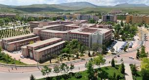 Kumaş yüzeyini iplik grupları oluşturur. Selcuk Universitesi Ndeki Tecavuz Iddiasi Sonrasi Profesor Ve Akademisyen Aciga Alindi Sputnik Turkiye