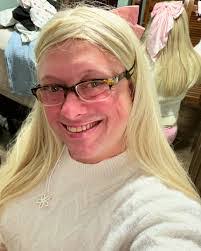 Aurora Ellis's Instagram, Twitter & Facebook