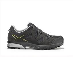 Chaussures randonnée homme, chaussure montagne de marche homme. Chaussures De Randonnee Notre Selection 2018 De 5 Tiges Basses