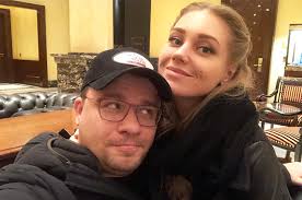 Check spelling or type a new query. Smi Kristina Asmus I Garik Harlamov Oficialno Razvelis Spletnik