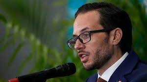 Have you guys ever seen a coach be more open and engaging with the press  ?!?!?! AWESOME!😎