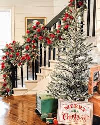 Measure the banister to see how much garland you'll need. 15 Festive Christmas Staircase Decor Ideas