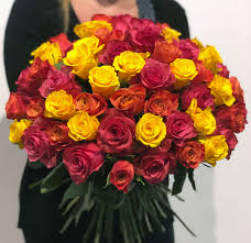 Rosen aus ecuador sind besonders hochwertig und weltweit beliebt. Rosenbouquet Ecuadorian Dream Wilp24 Com Frische Blumenstrausse Online Bestellen