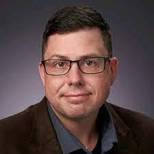 Darla Loehr's Instagram, Twitter & Facebook