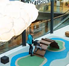 Sandvika storsenter er et av norges største kjøpesenter med nærmere 200 butikker og sandvika storsenter har ca. Loft Av Fellesareal Ved Sandvika Storsenter Nil