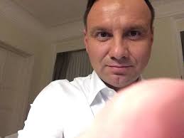 Duda updated the nation in a twitter video on saturday, saying that he does not have … Anna Annamir Twitter