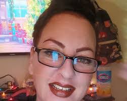 Rosa Shelton's Instagram, Twitter & Facebook