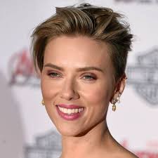 If you are thinking which type of hairstyle you choose for short or long hair that can selecting a dress as well as hairstyle for prom or party is quite difficult. Easy Party Hairstyles And Makeup Looks Beauty Makeup And Hair Tips For A Party