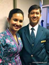 Pernah berkahwin pada 2004 dan bercerai pada 2005. Wajah Isteri Zarul Umbrella Dan Anak Perempuannya Yang Cantik Dan Comel Di Dedahkankalah Nealofa Media Terhebat