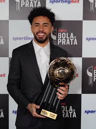 Maybe you would like to learn more about one of these? Claudinho Se Ve No Radar Da Selecao Apos Premios E Visitas Da Cbf
